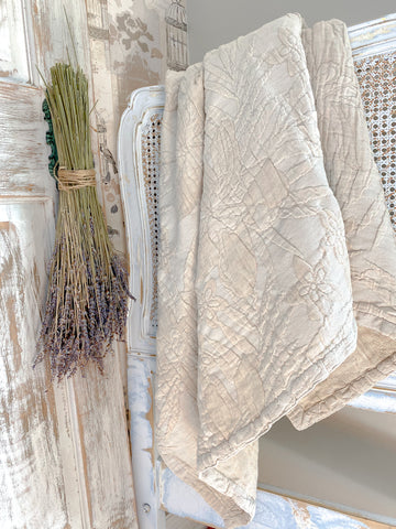Off White Matelasse Coverlet
