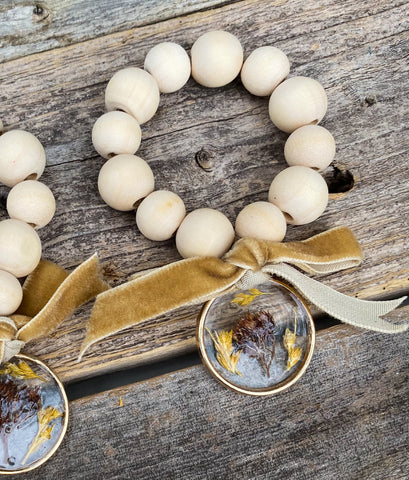 Farmhouse Beaded Napkin Rings With Dried Floral Charms